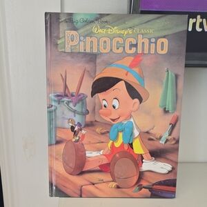 Walt Disney's Classic Pinocchio Book